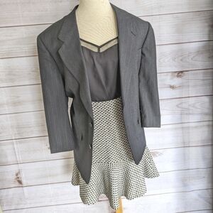 Givenchy Oversized Pinstripe Suit Blazer Jacket in Black and Tan Size 14